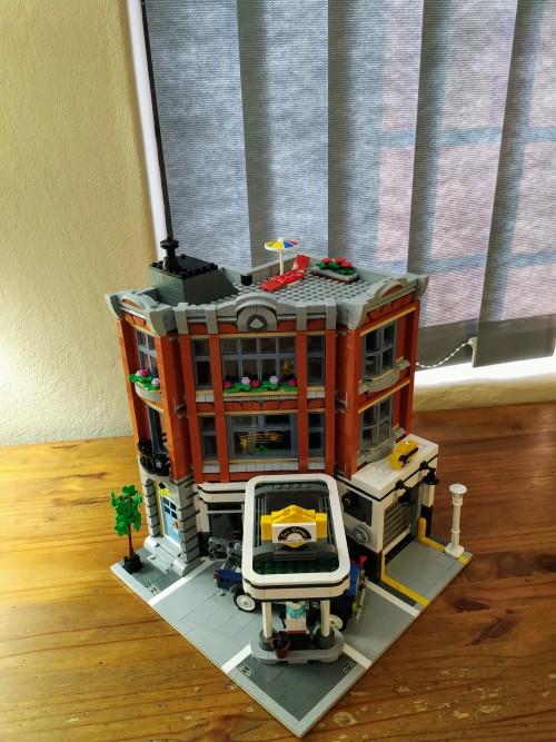 Lepin discount corner garage